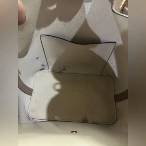 Michael Kors Bucket - Picture 10 of 10